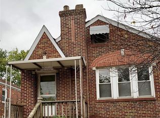 9335 Mackenzie Rd, Saint Louis, MO 63123
