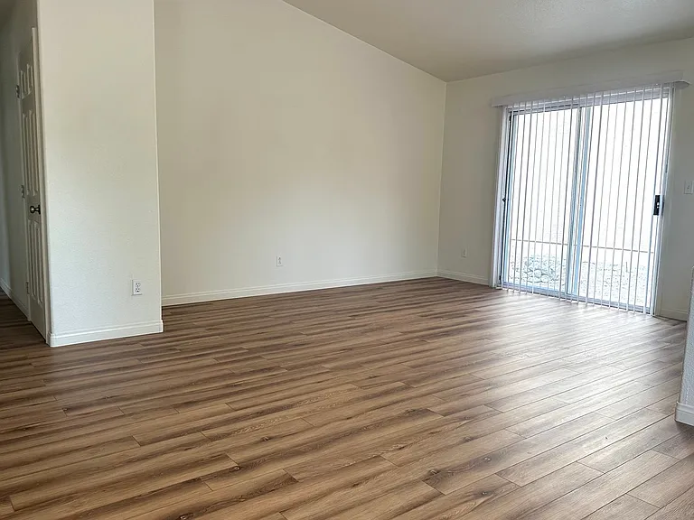 183 Caswell Ct — Photo 7