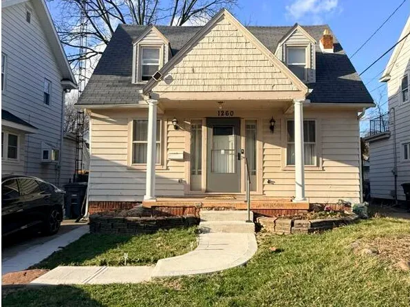 1260 Craigwood Rd, Toledo, OH 43612