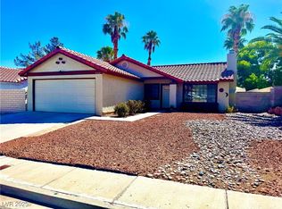 8208 Palmada Dr, Las Vegas, NV 89123
