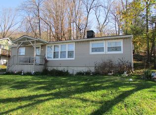 37 Lakeside Ave, Stockholm, NJ 07460