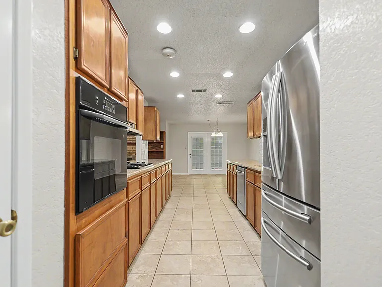 2433 Canyon Creek Dr — Photo 4