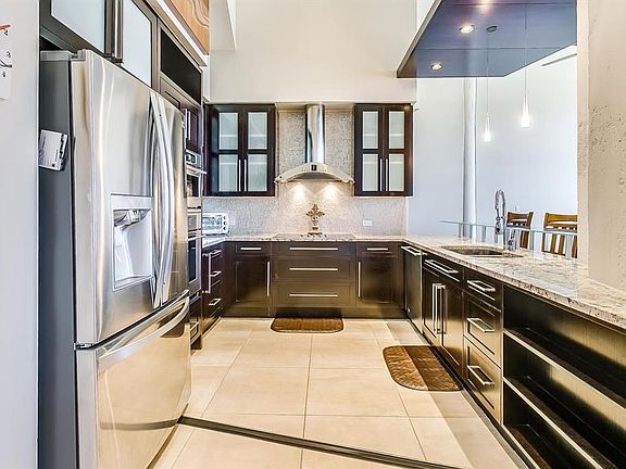 4th image of 2600 W 7th St APT 2700