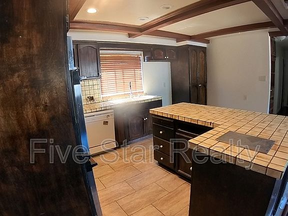 4th image of 81018 Freeport Blvd #A1
