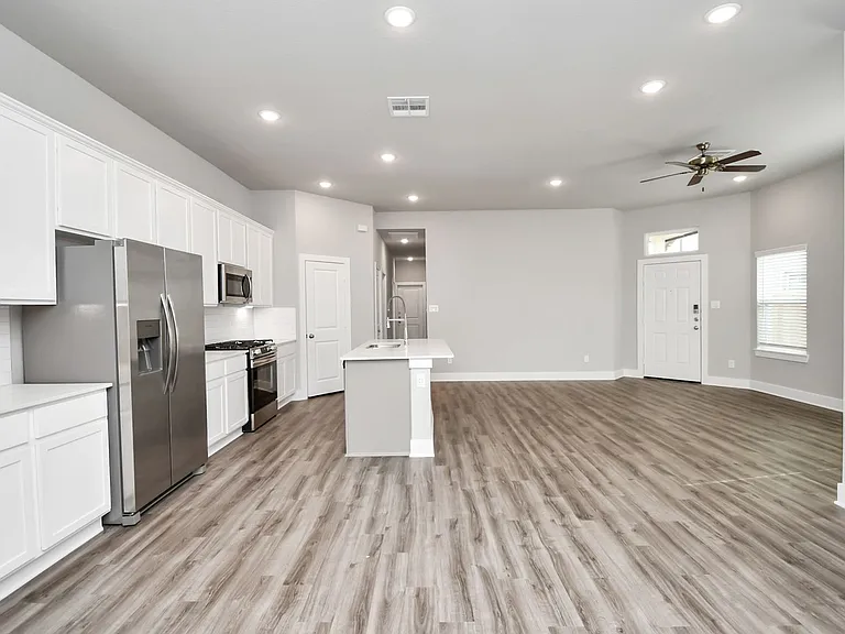 21014 Bay Village Dr #A — Photo 18