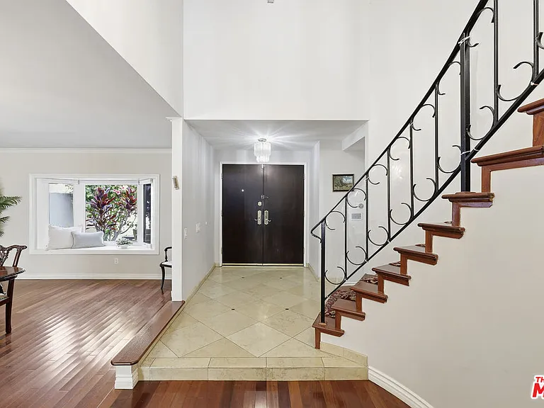 5507 Bluebell Ave — Photo 3