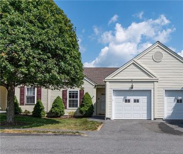 61 Elizabeth Circle #61, Sandy Hook, CT, 06482