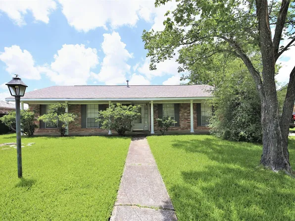 938 Greatwood Dr, Houston, TX 77013