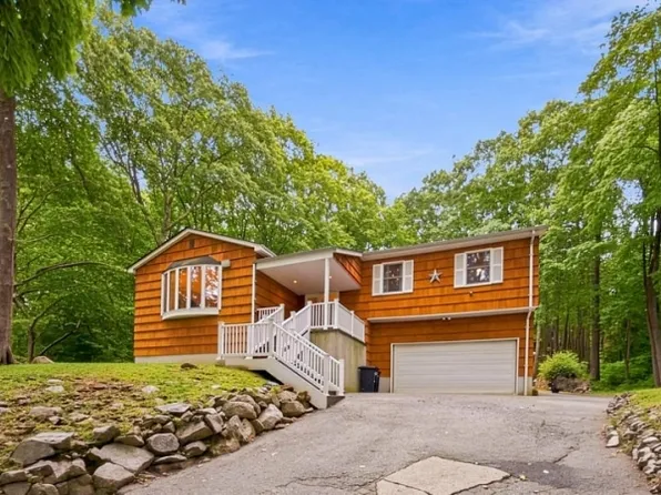 65 Otterhole Rd, West Milford Twp., NJ 07480