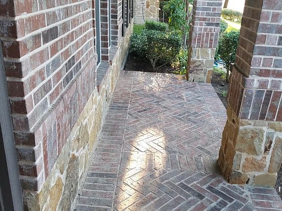 3rd image of 2127 Angel Falls Dr