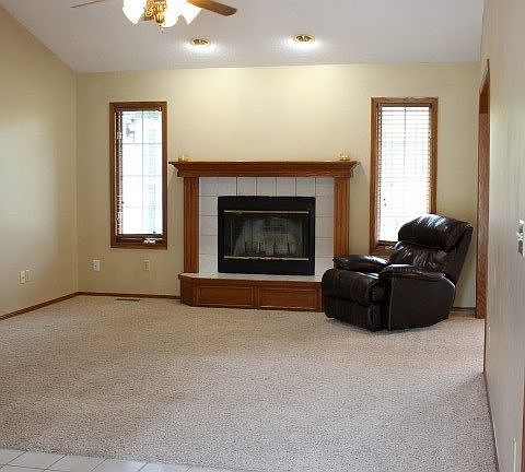 4th image of 1218 E Rainbow Dr