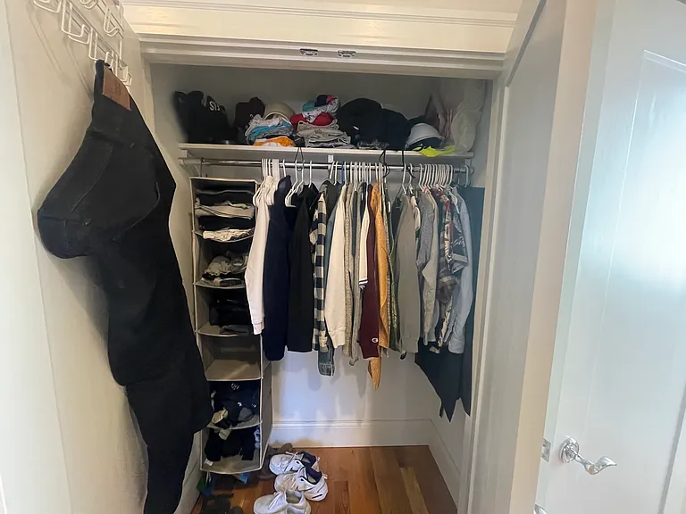 470 Green St #4 — Photo 20