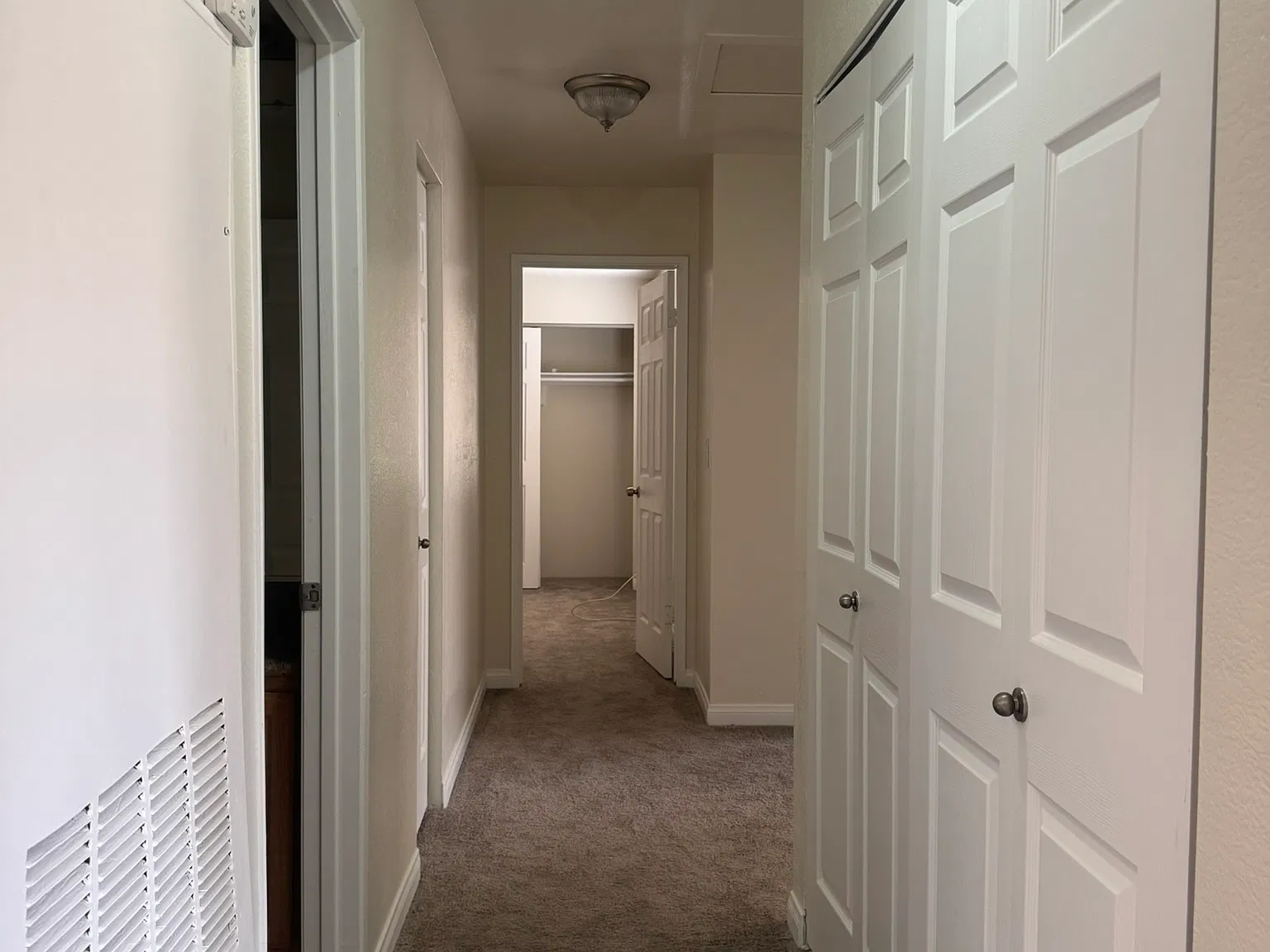 3 bed, 1191 sqft, $1,525 — Photo 2