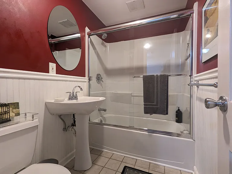 4221A Oxford Rd #A — Photo 11