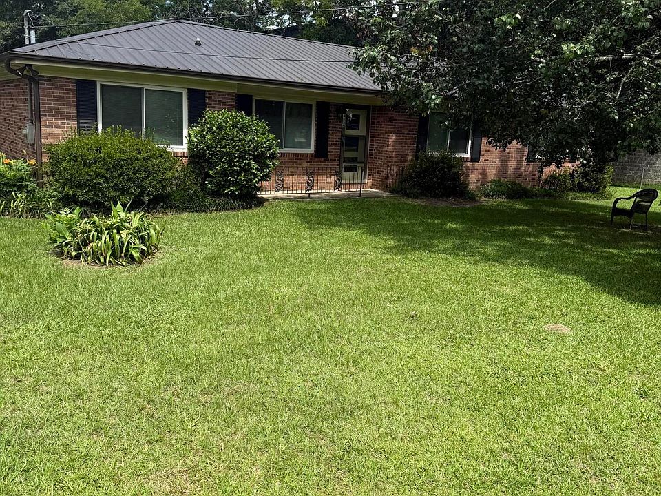 2nd image of 4056 Riggins Mill Rd