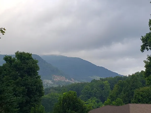 Tbd Lakeview Dr, Unicoi, TN 37692