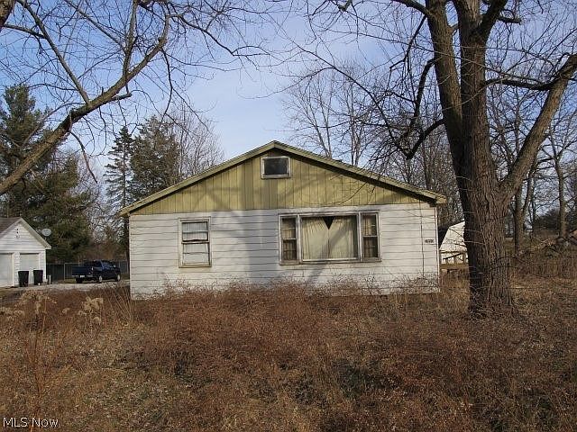 1st image of 2890 N Park Ave