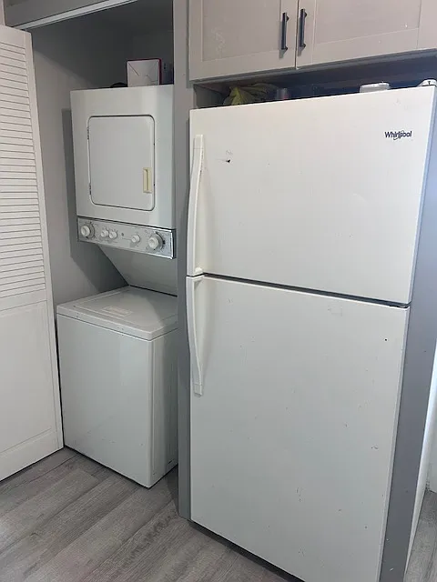 Kitchen, washer and dryer
