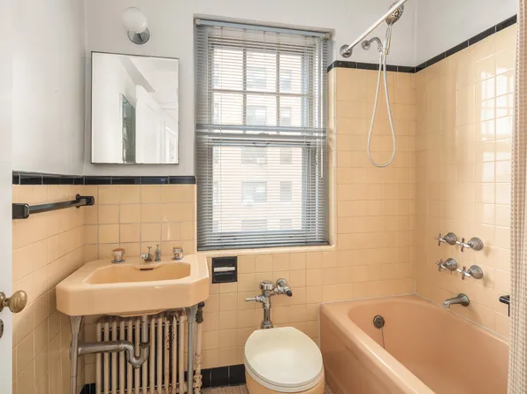 5 Riverside Drive image 11 of 11