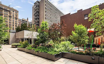 Rented by Level Group