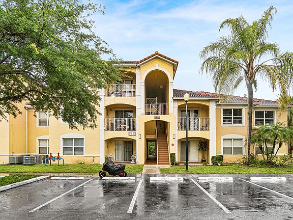 2nd image of 5640 NW 61st Street NW #1411