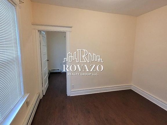 4th image of 247 Amherst St #2L