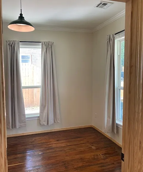1514 W Archer St — Photo 8