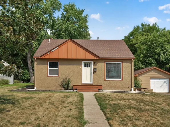 4928 Abbott Ave N, Brooklyn Center, MN 55429