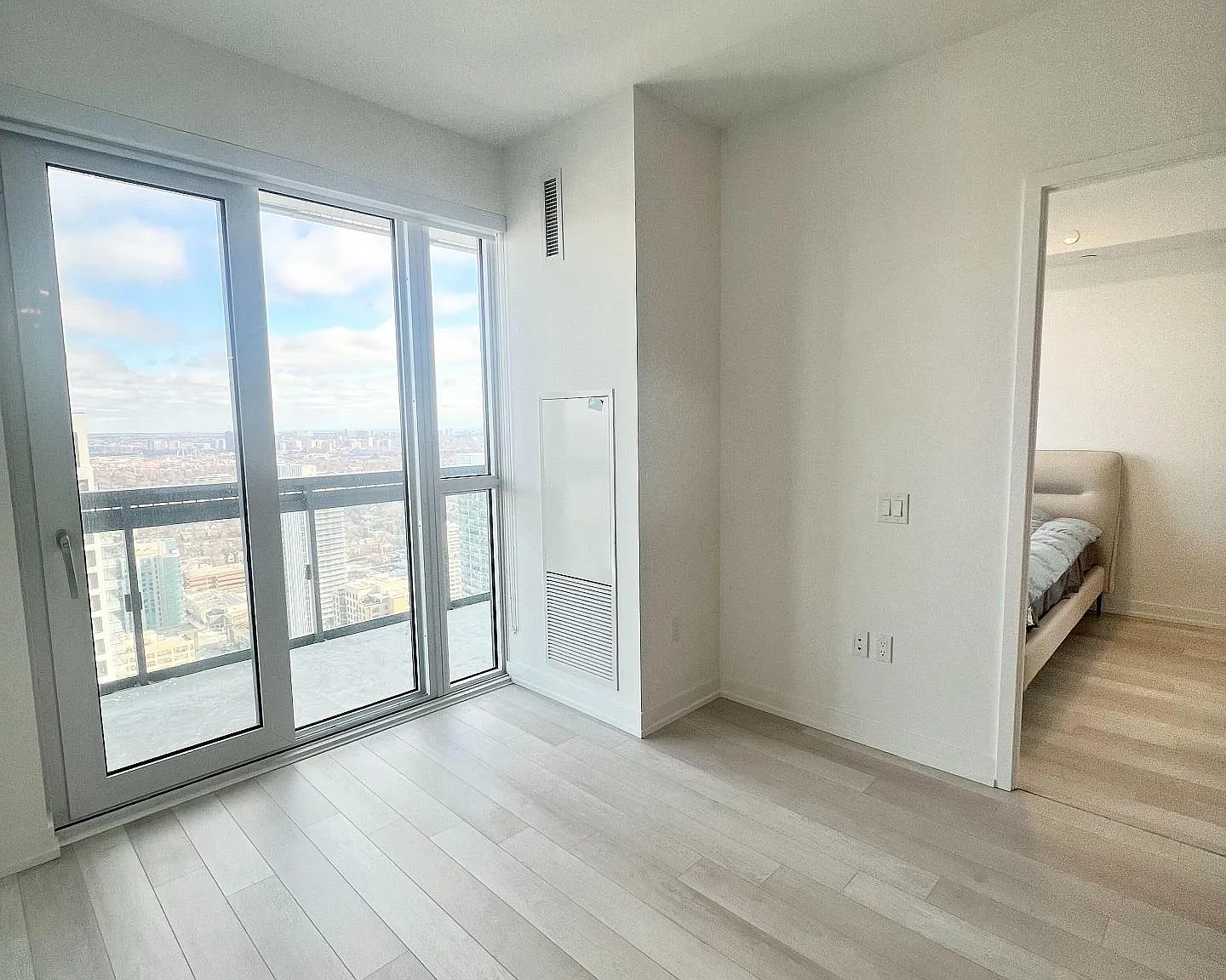 2 bed, $2,650 — Photo 4