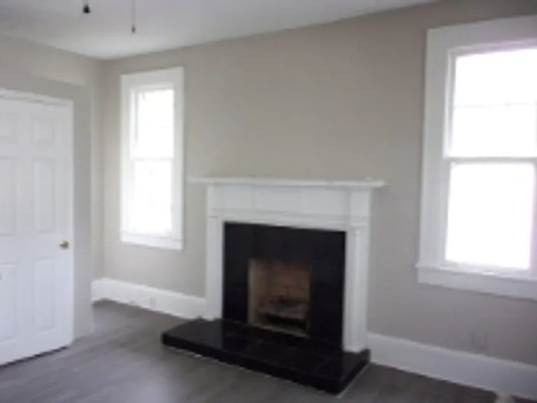 411 N Confederate Ave — Photo 6