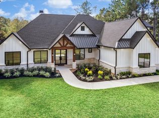 26500 Maverick Ln, Waller, TX 77484