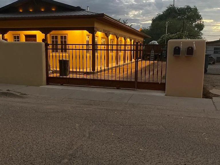542 Salazar St — Photo 13