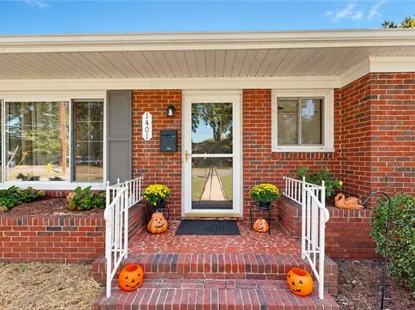 1401 Eldorada Rd, Winston Salem, NC 27103