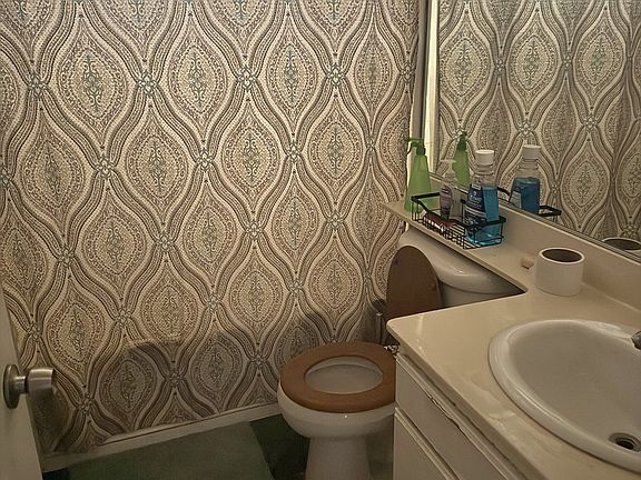 5th image of 0 Cambria Ave