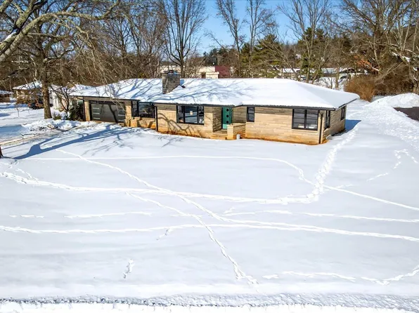 301 E Glendora Dr, Bloomington, IN 47408