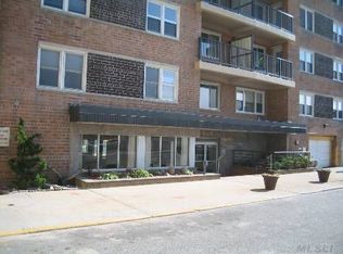 840 Shore Rd APT 2L, Long Beach, NY 11561