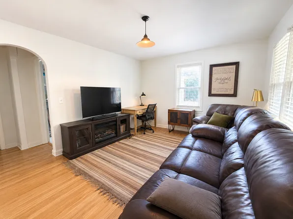 2112 Clark St, Middleton, WI 53562