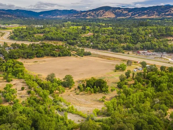 253 Forsythe Drive, Redwood Valley, CA 95470