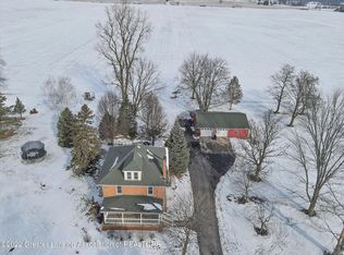 260 Holt Rd, Mason, MI 48854