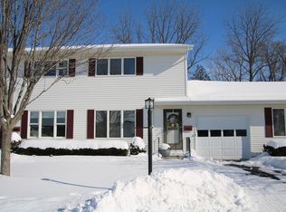 462 E Exchange St, Sycamore, IL 60178