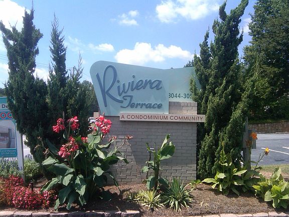 secluded quiet community, only 44 condos in the complex