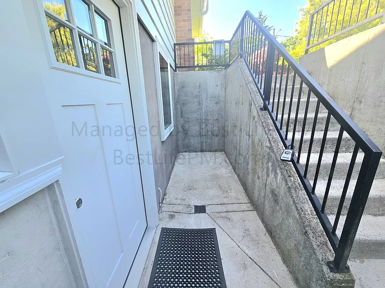 5317 NE Emerson St #B — Photo 4
