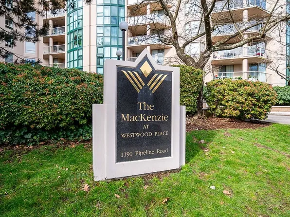 1190 Pipeline Rd #905, Coquitlam, BC V3B 7T9