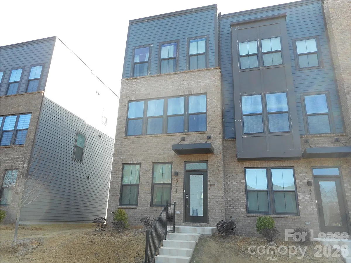 Building Photo - 3121 Coquina Ln