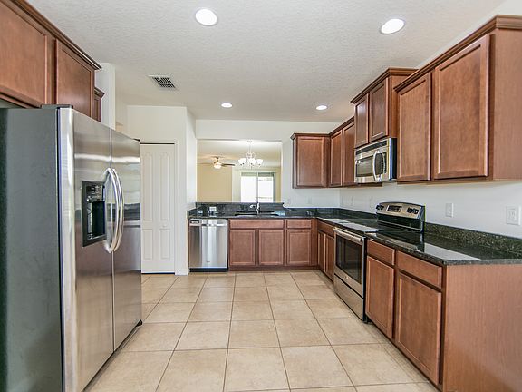 3rd image of 724 Black Eagle Dr