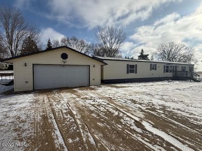 409 Elm St, Henry, SD, 57243