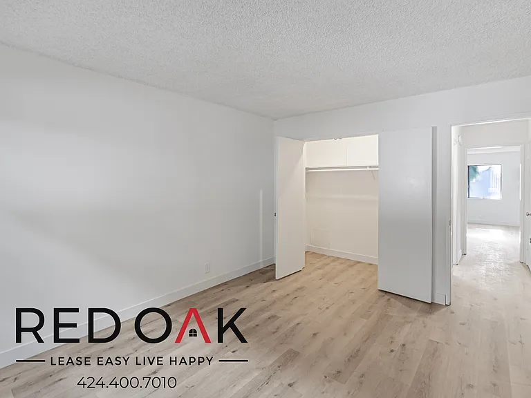 10535 Lindley Ave, — Photo 11