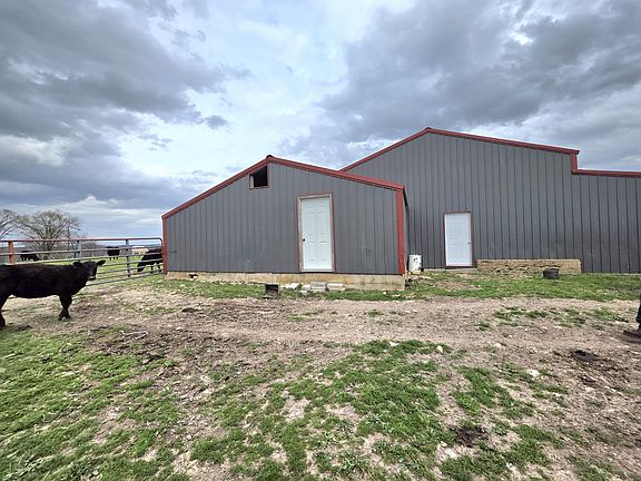 4th image of 10103 Dogwood Road
