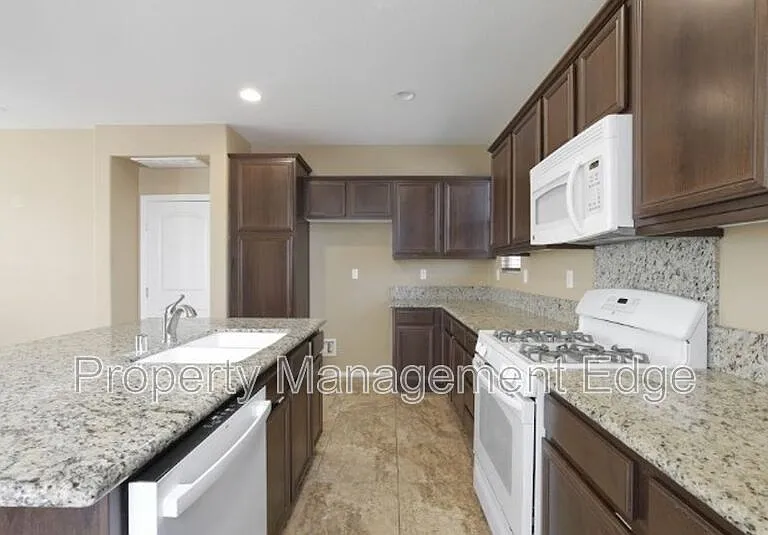 45830 Daviana Way — Photo 6