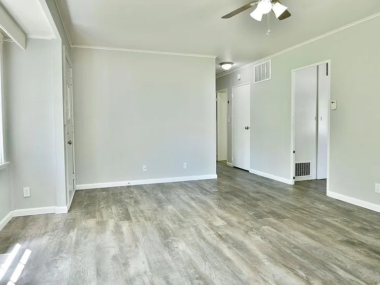 2344 Clearview Dr — Photo 7